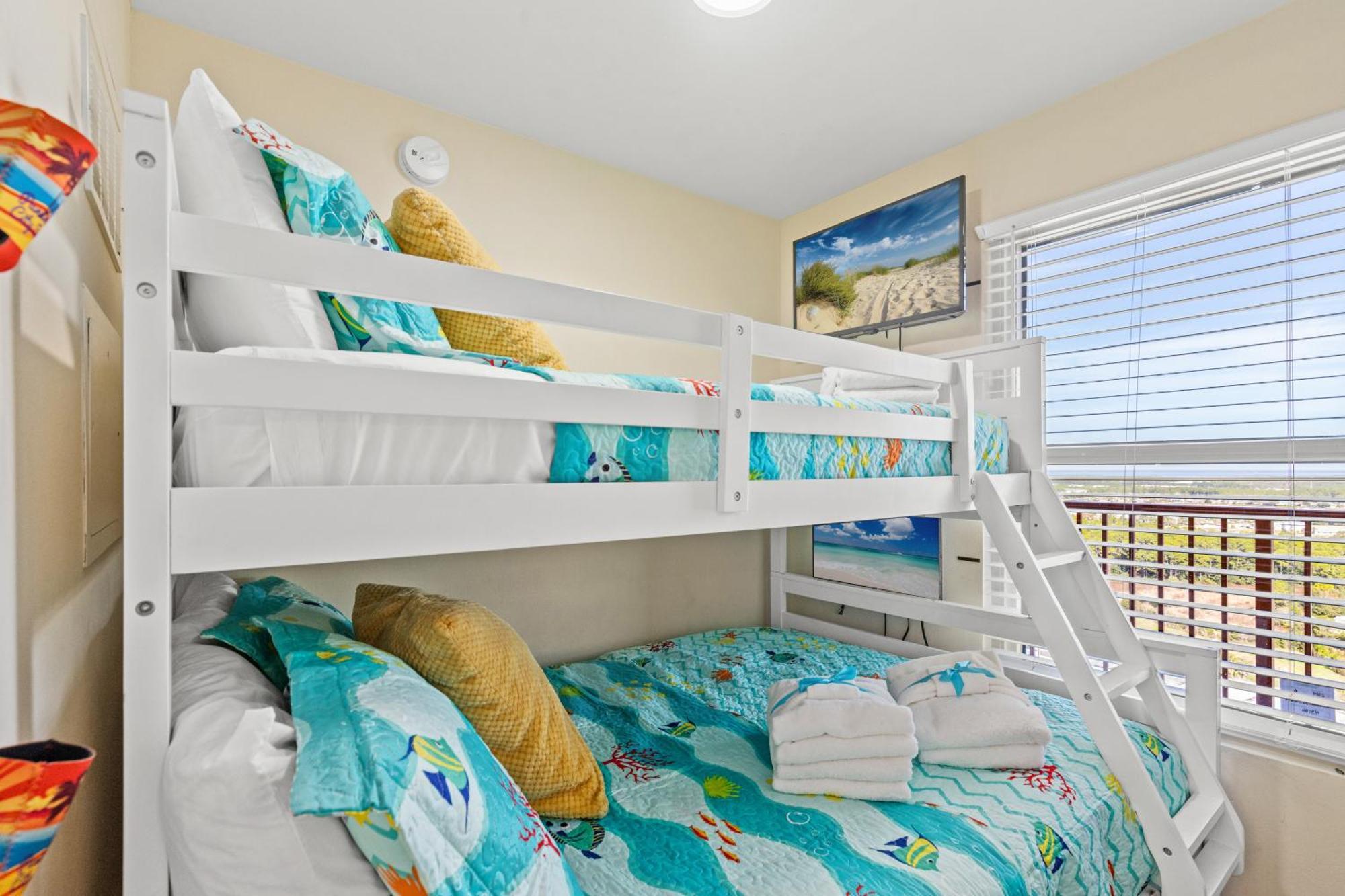 Penthouse With Beautiful Beach Views! 1 Bedroom, 2 Bathroom Penthouse! Panama City Beach Zewnętrze zdjęcie